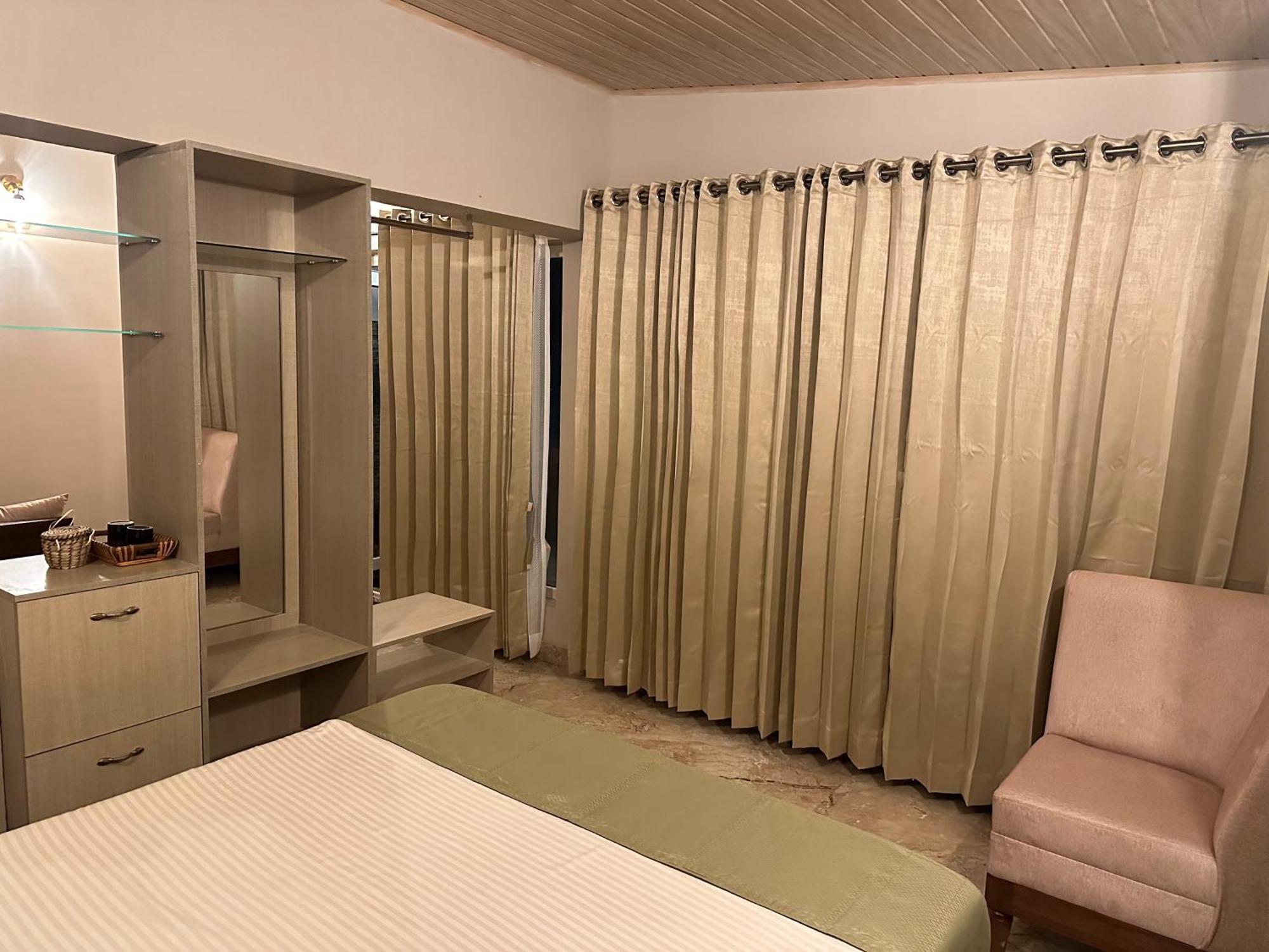 Planters Punch Resort Udagamandalam Exterior photo